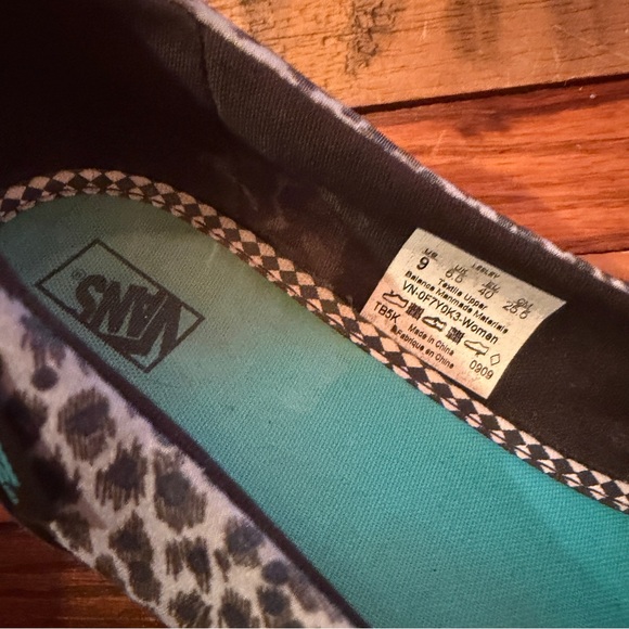 RARE Vans Women's Black Ballet Flats with Leopard Trim and Teal Insole Sz 9 - Picture 2 of 5